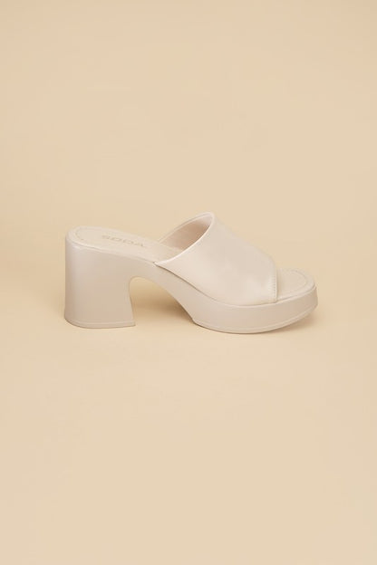 TYPO SLIDE MULES