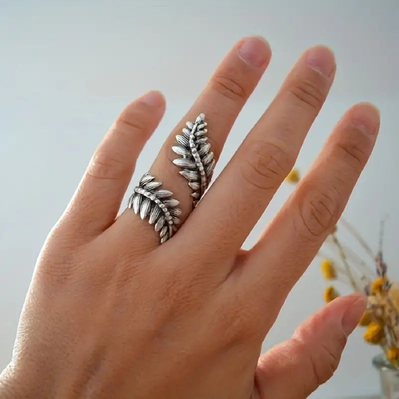 Leaf Opening Adjustable Ring